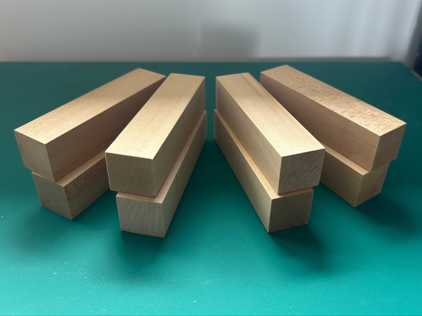 Basswood Carving Block Bundle - 8 × Regular (25 × 25 × 100 mm)